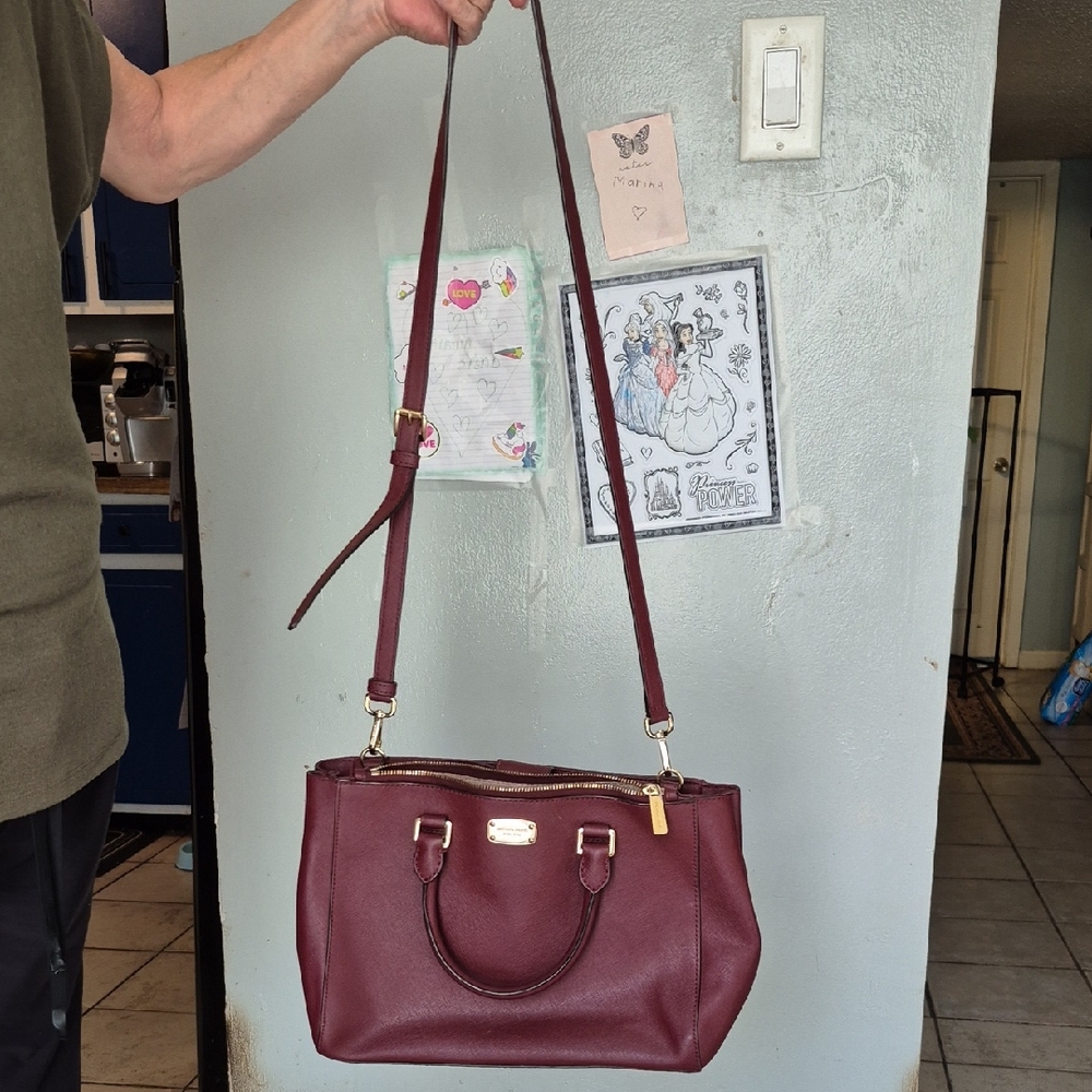 MICHAEL Michael Kors Burgundy Shoulder Bag